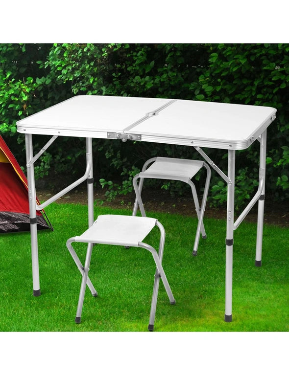 Set masa și scaune pliabile pentru camping: Confort și practicitate în aer liber